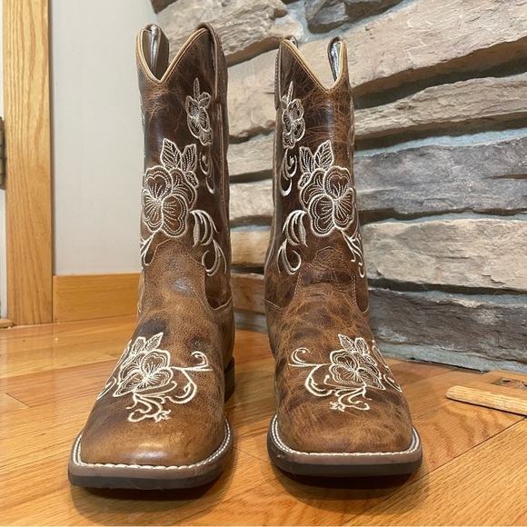 Shyanne Little Lady Western Cowgirl Boot Brown Size 6D Floral Stitched Pattern - Picture 4 of 7